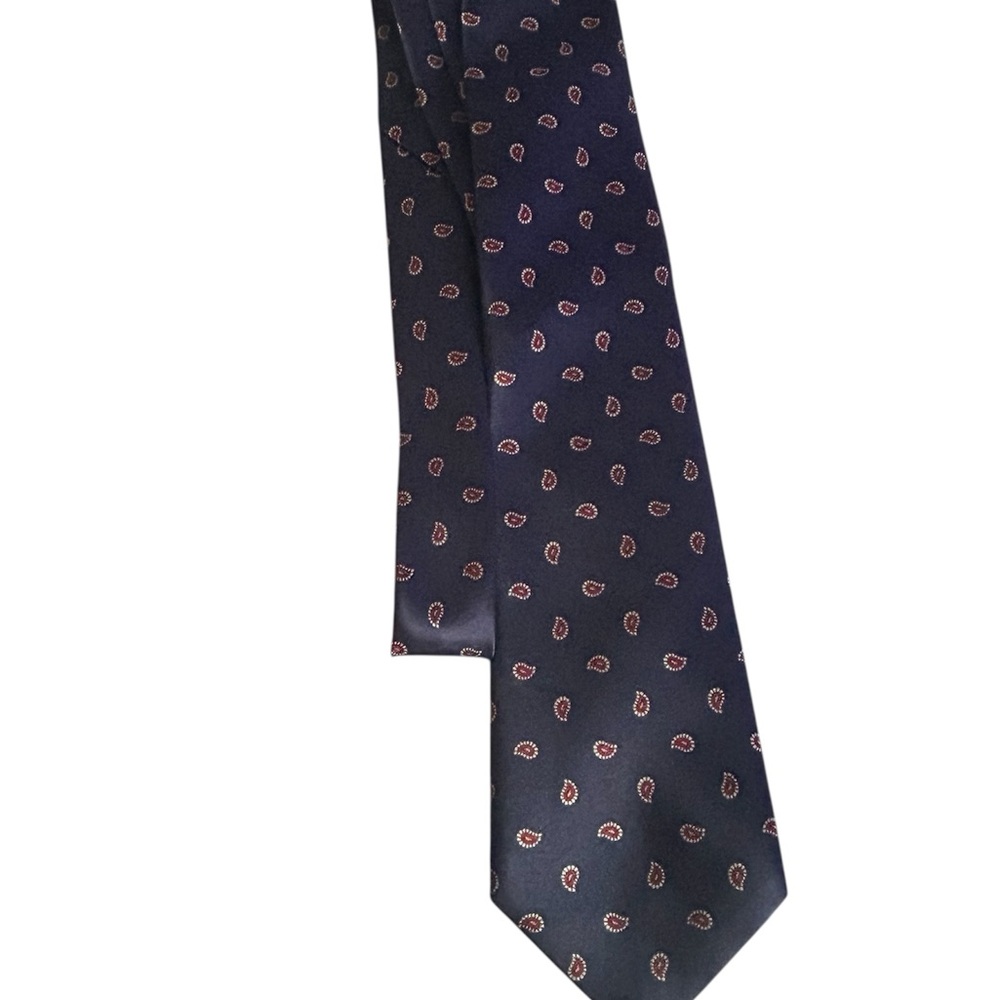 Beau Brummell Classic Navy tie with Red Paisley design